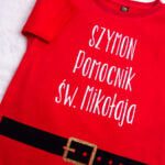 Koszulka czerwona z krótkim rękawem Szymon pomocnik Św. Mikołaja rozmiar 116