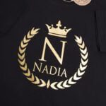 Koszulka czarna z krótkim rękawem złoty wieniec Nadia rozmiar 128