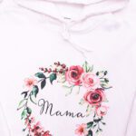 Bluza damska biała z kapturem Mama w kwiatowym wieńcu rozmiar L