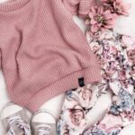 Sweterek dla dziewczynki kolor brudny róż