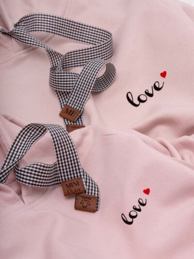 Bluza dziecięca różowa z kapturem love