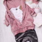 Welurowy dres niemowlęcy z uszkami misia szaro-ecru
