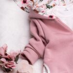 Ciepła bluza dresowa dla dziecka z kwiatowymi uszami zajączka