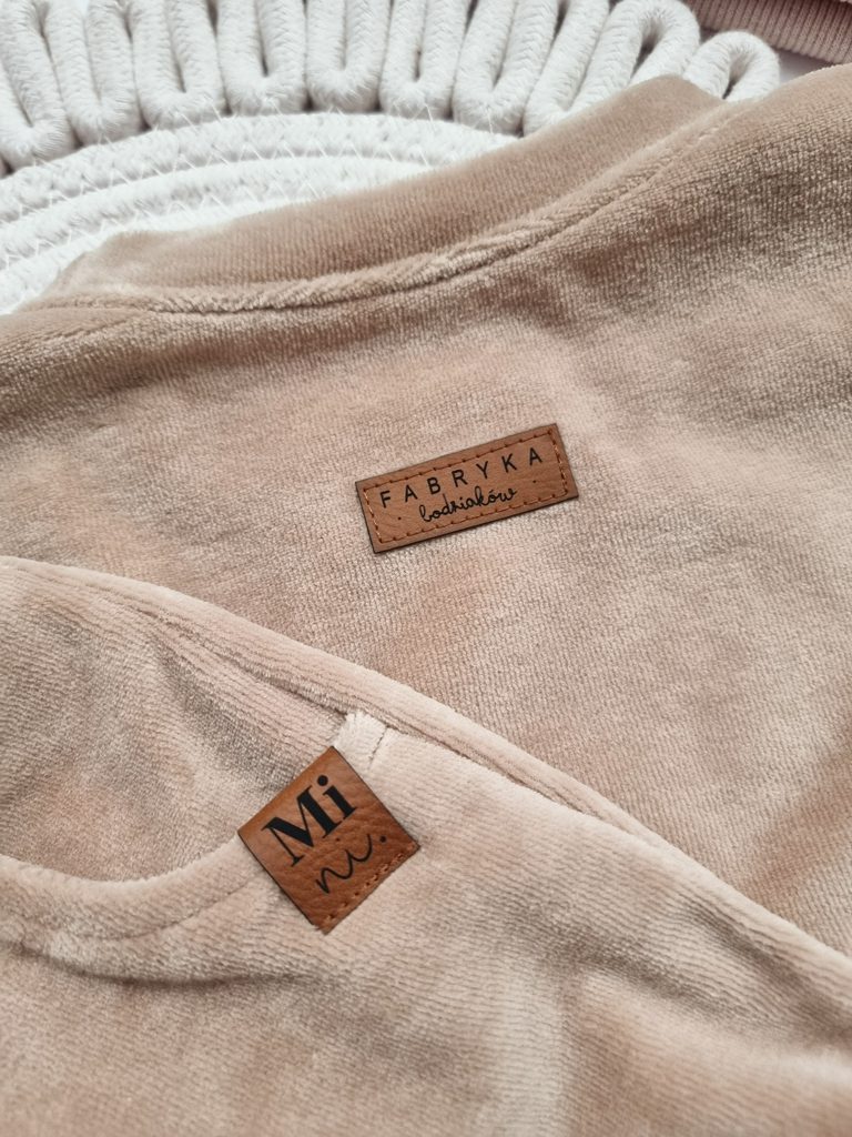 Dres welurowy dziecięcy cappuccino bluza + spodnie - obrazek 4