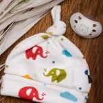 Czapeczka niemowlęca bawełniana kolorowe słonie