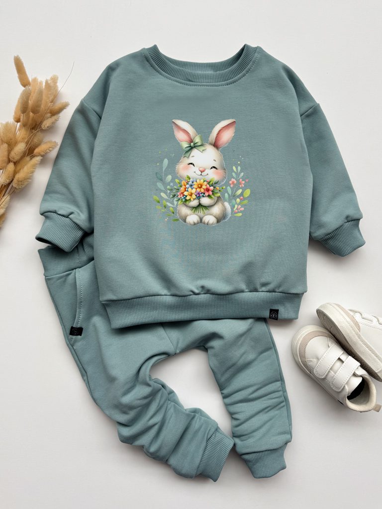 Niebieski komplet dla dziecka króliczek z wiosennym bukietem (bluza + spodnie)