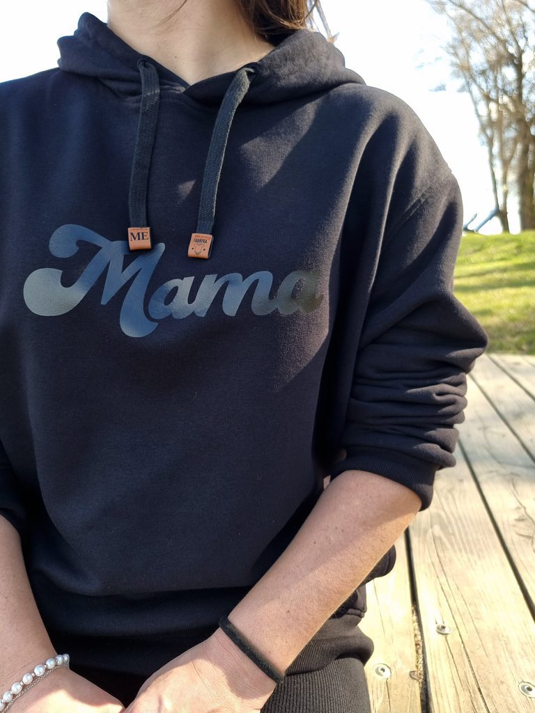 Bluza unisex z kapturem z nadrukiem Mama - obrazek 3
