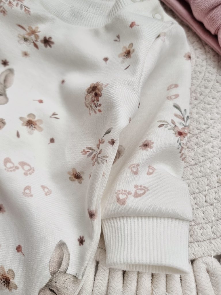 Body niemowlęce spacer z króliczkiem - obrazek 3