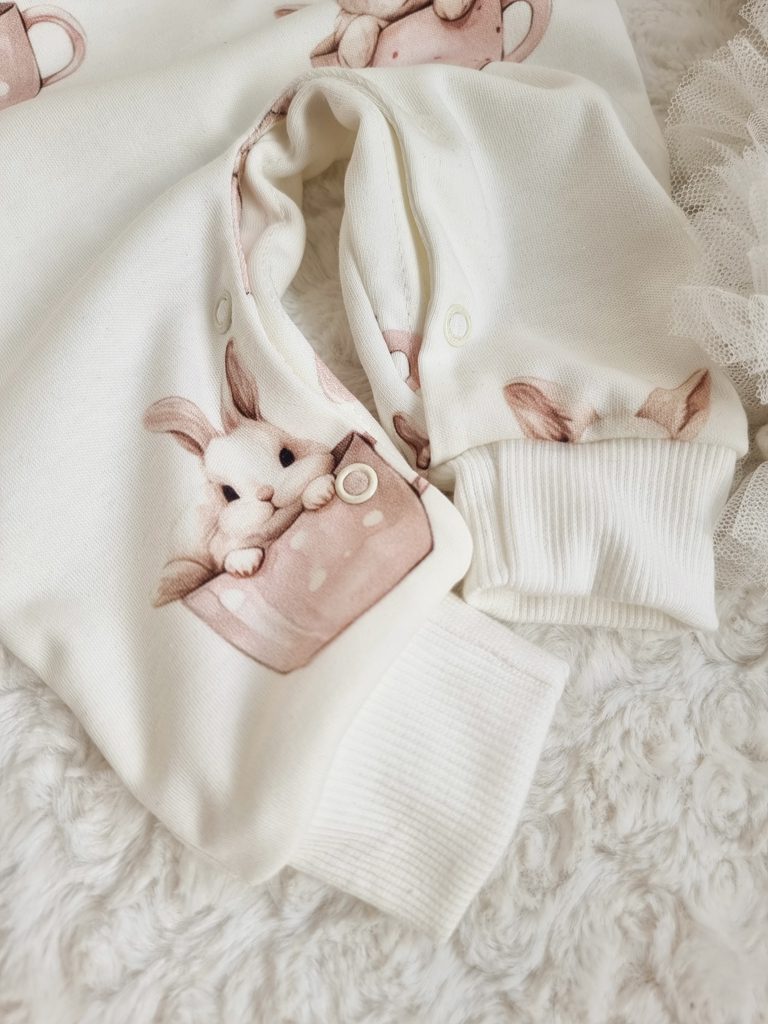 Pajac niemowlęcy bez stópek króliczek w filiżance - obrazek 4