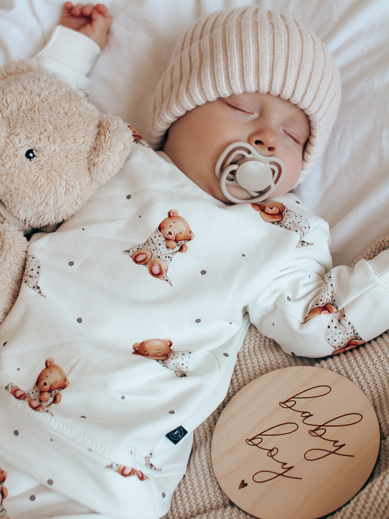 Komplet dla niemowlaka miś pod kołderką