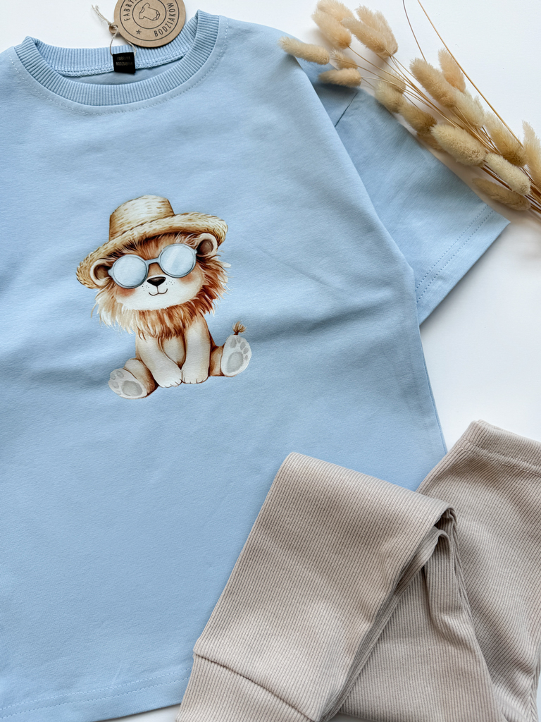 Koszulka dziecięca z nadrukiem lwa w kapeluszu