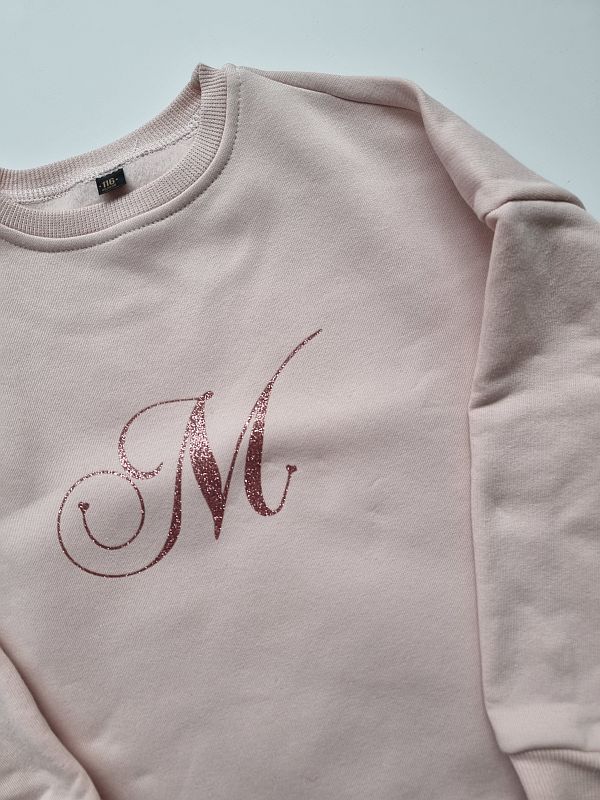 Bluza brudny róż brokatowy inicjał M rozmiar 116