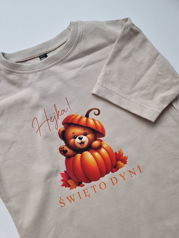Koszulka beżowa  krótki rękaw miś święto dyni rozmiar 116