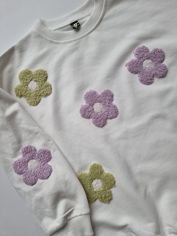 Bluza ecru pluszowe kwiaty rozmiar 122