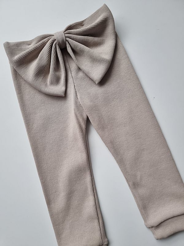 Getry prążek jasny beż z kokardą rozmiar 80