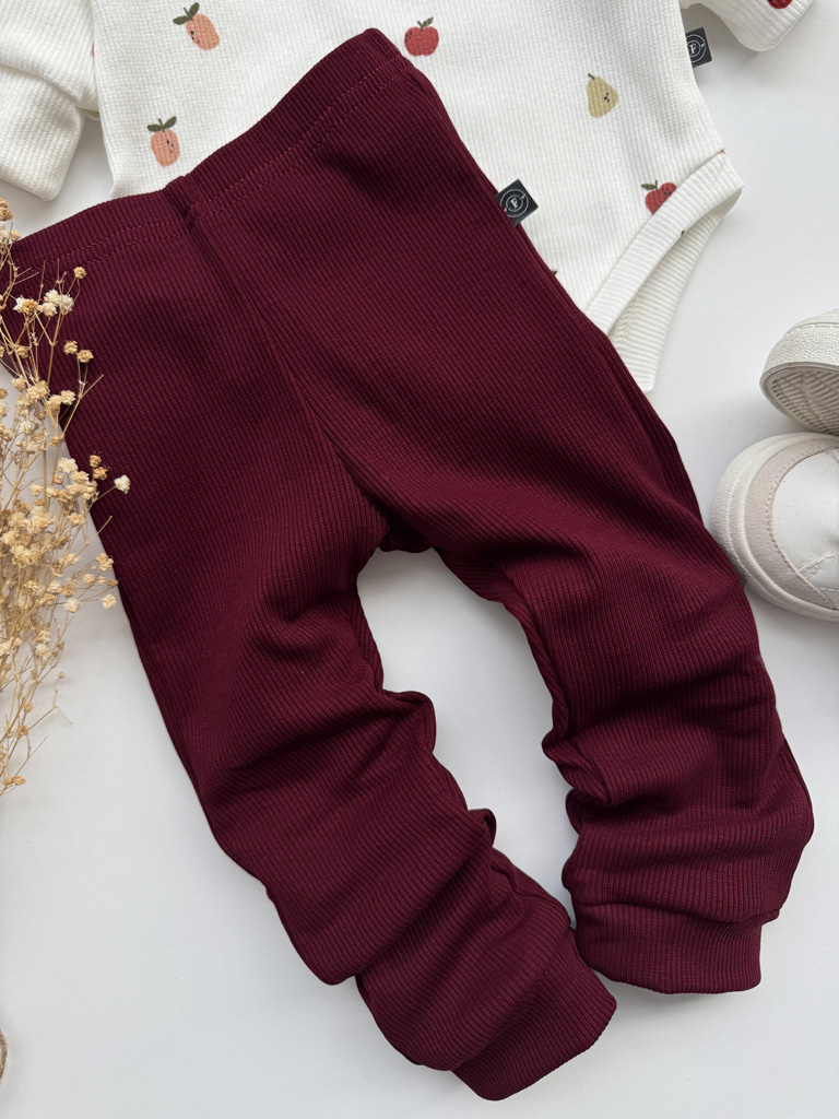 Getry prążkowane bordowe