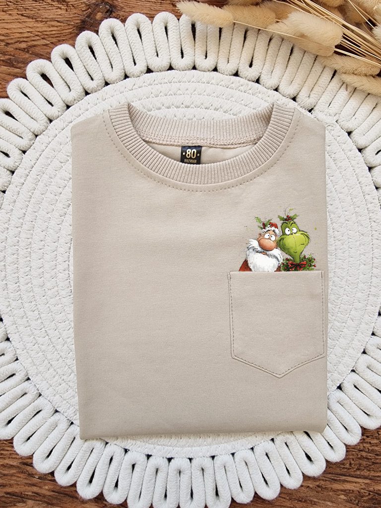 Koszulka dziecięca świąteczny nadruk w kieszonce