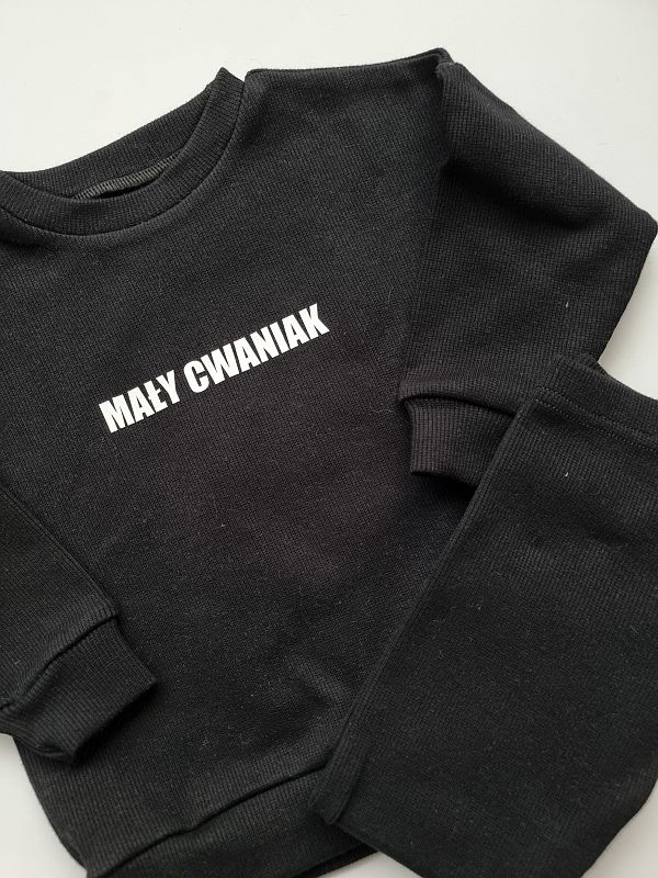 Komplet czarny prążkowany mały cwaniak rozmiar 80