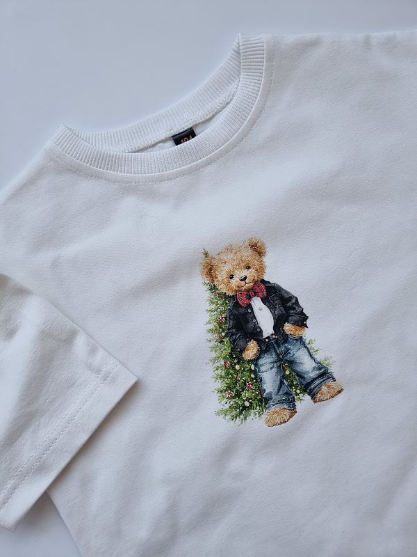 Koszulka ecru krótki rękaw miś przy choince rozmiar 104