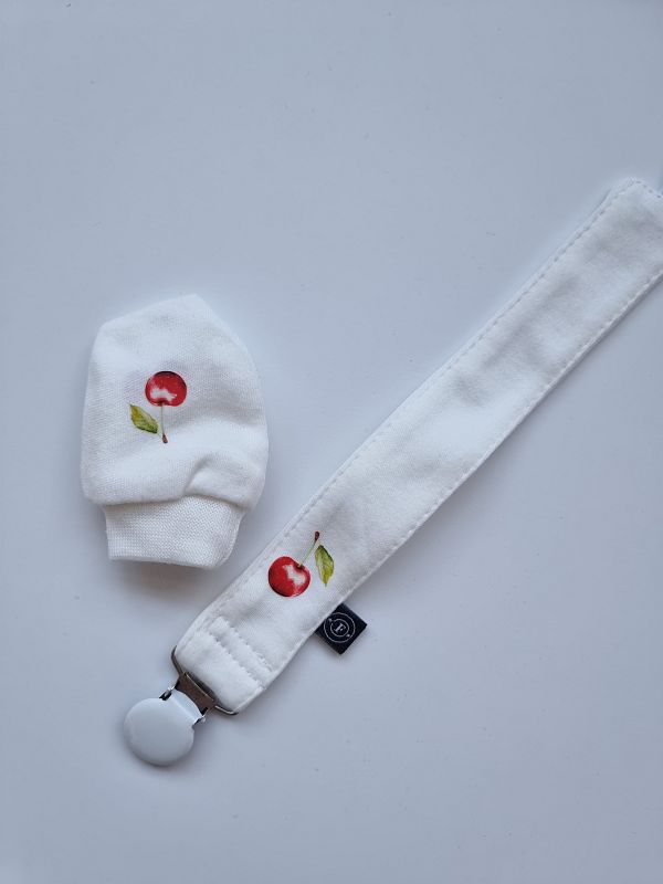 Zestaw niedrapki + zawieszka do smoczka wisienka