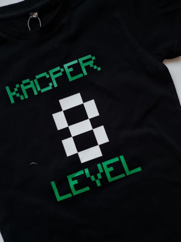 Koszulka czarna krótki rękaw level 8 Kacper rozmiar 134