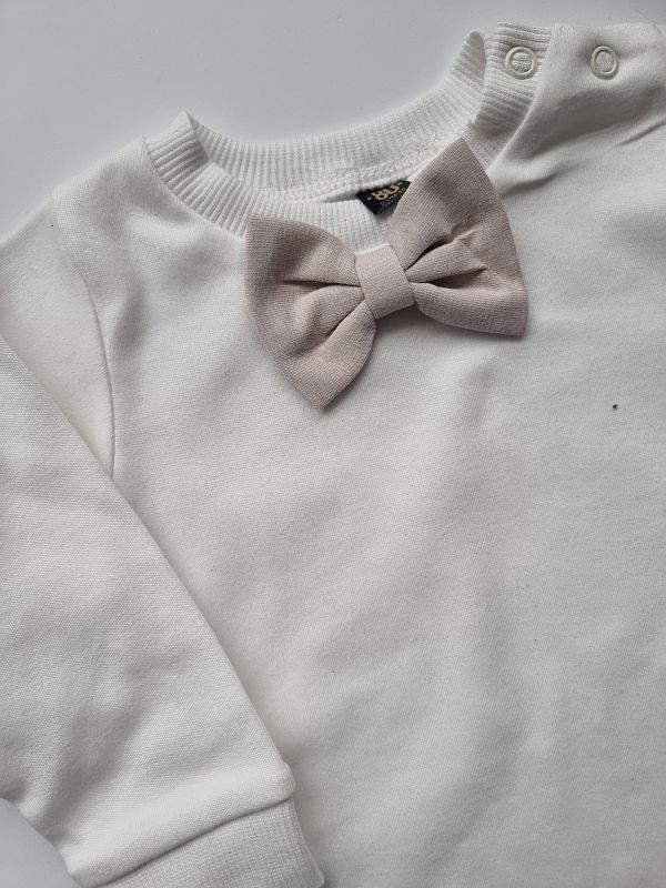 Body ecru długi rękaw jasnobeżowa mucha mucha rozmiar 80