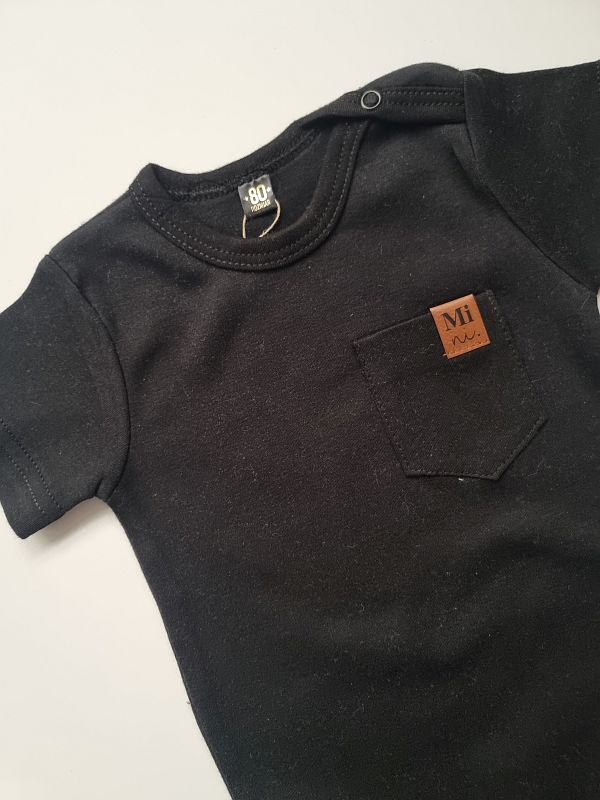 Body czarne krótki rękaw kieszonka mini rozmiar 80