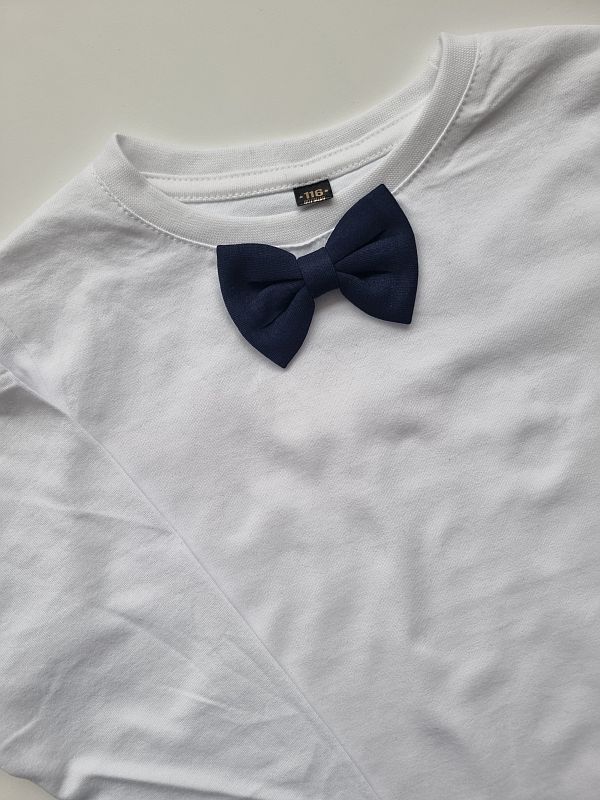 Koszulka biała długi rękaw granatowa mucha rozmiar 116