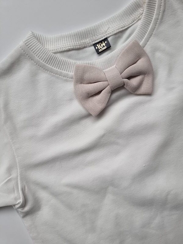 Koszulka ecru krótki rękaw jasnobeżowa mucha rozmiar 104