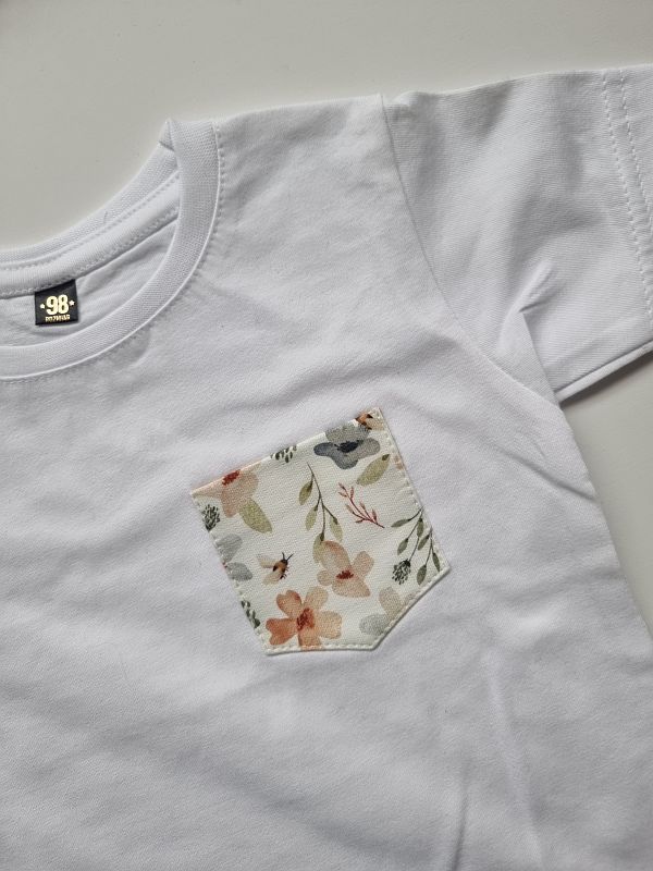 Koszulka biała krótki rękaw kieszonka rozmiar 98