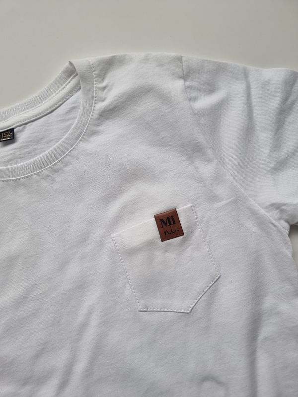 Koszulka biała krótki rękaw kieszonka mini rozmiar 152