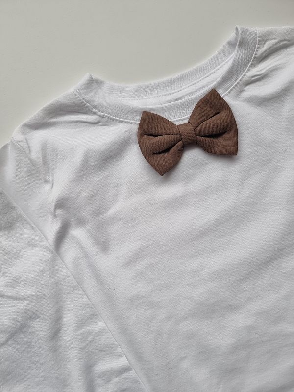 Koszulka biała długi rękaw brązowa mucha rozmiar 122