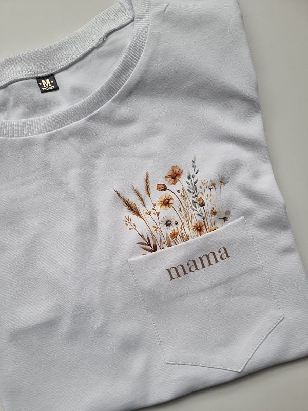 Koszulka damska biała kwiaty w kieszonce rozmiar M