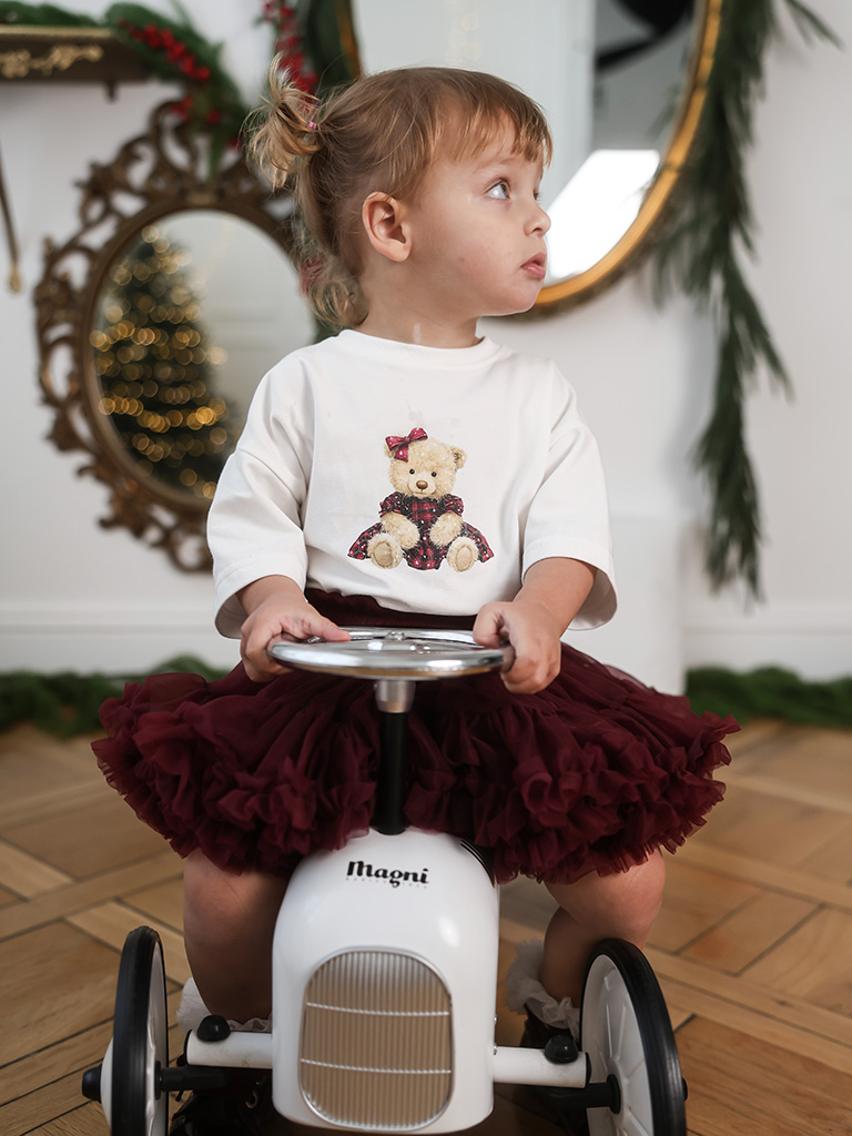 Koszulka dziecięca miś w bordowej sukience