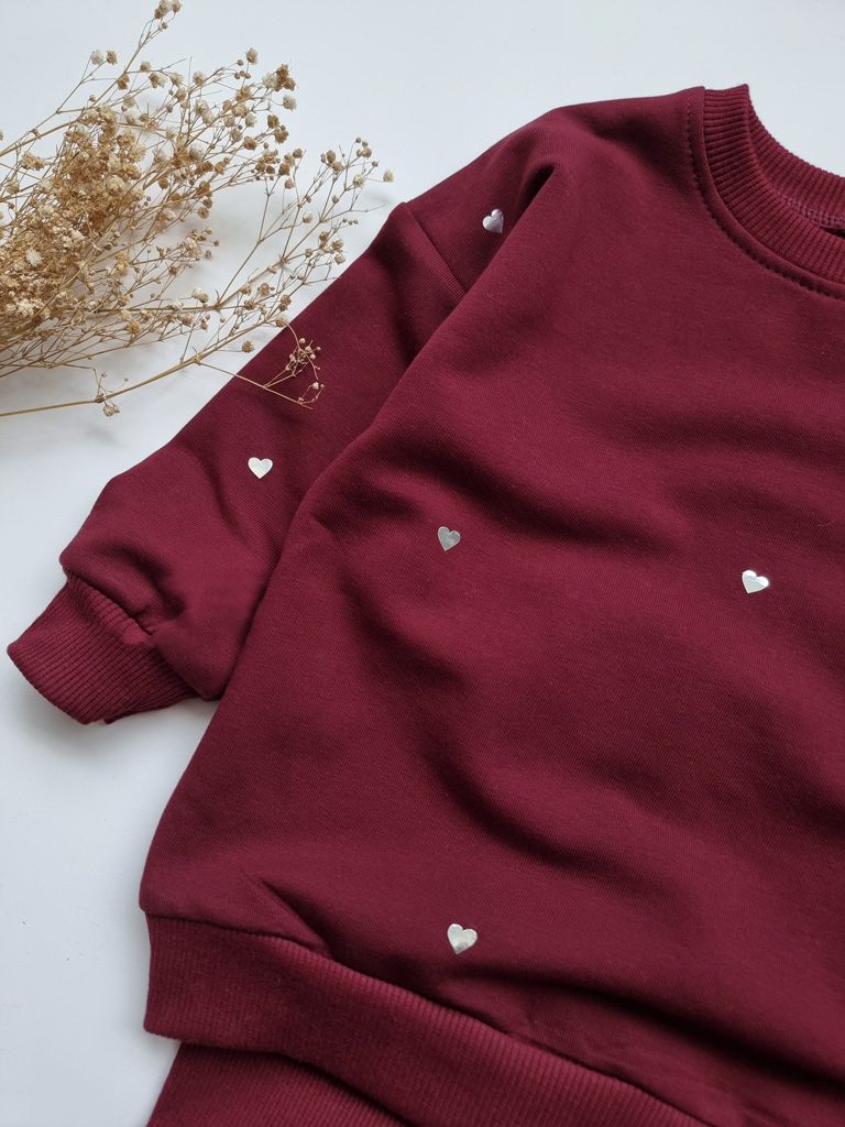 Bordowy komplet srebrne serduszka bluza + getry prążek