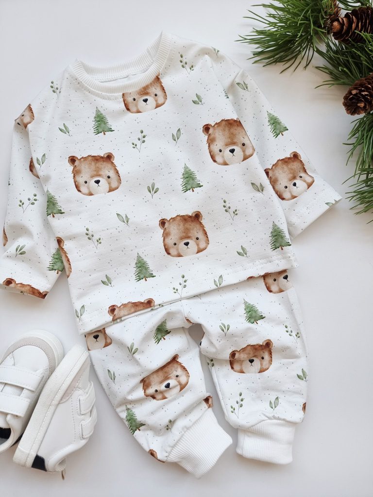Komplet dla dziecka niedźwiadki w lesie koszulka + spodnie - obrazek 4