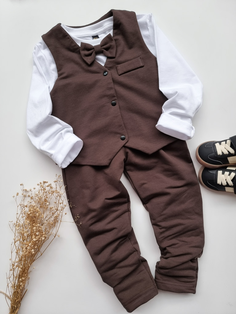 Elegancki komplet dla chłopca brązowy
