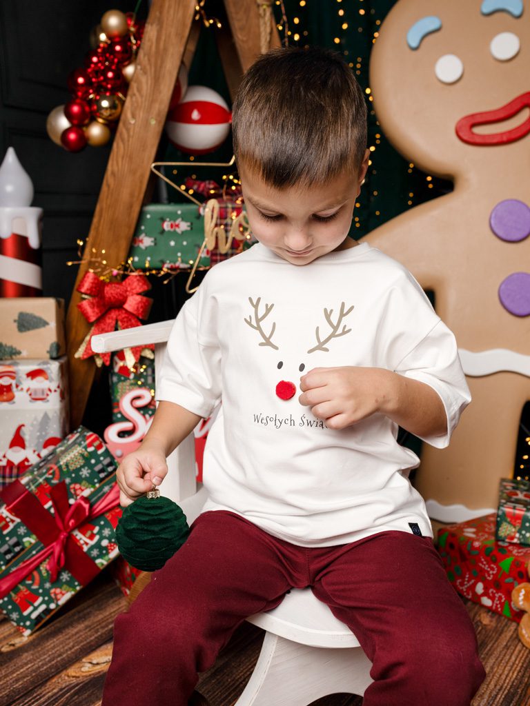 Koszulka dziecięca buzia reniferka z pluszowym noskiem