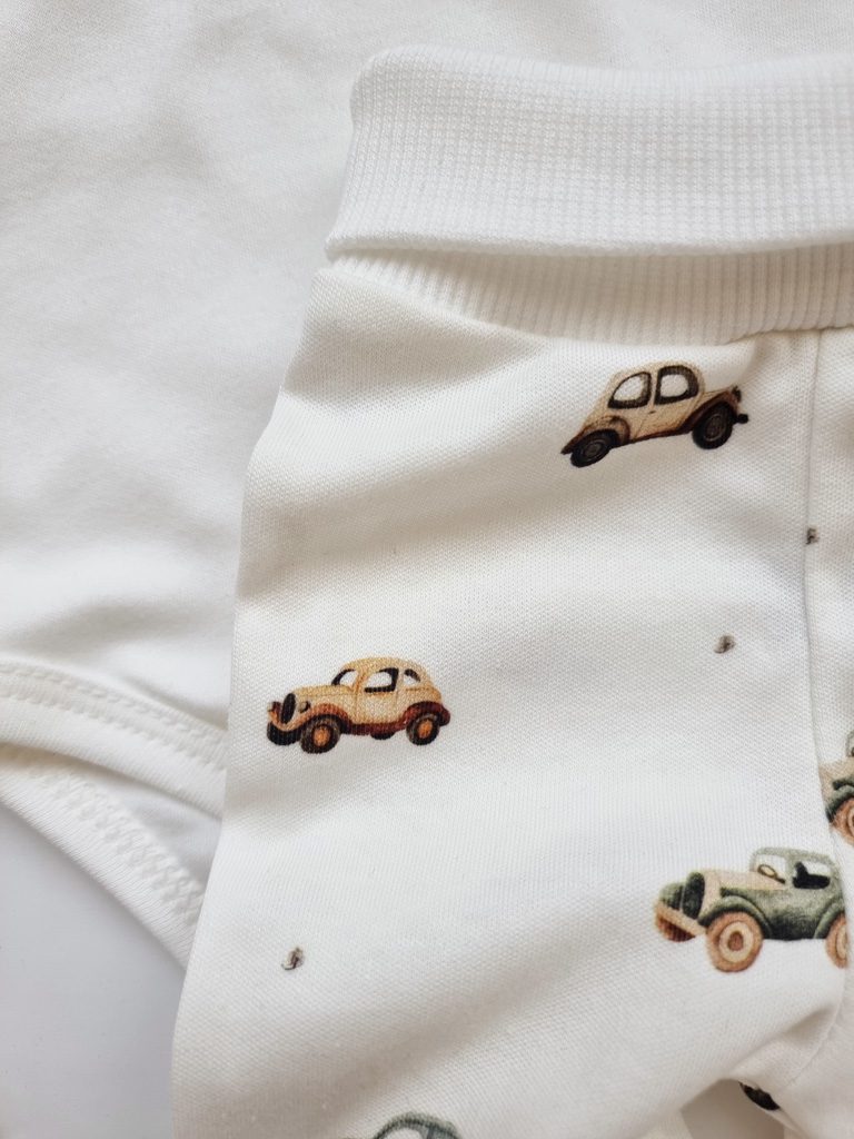 Spodnie niemowlęce vintage auta - obrazek 3