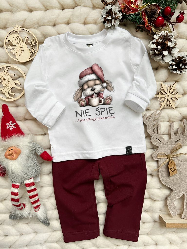 Piżama dziecięca nie śpię…tylko pilnuję prezentów!