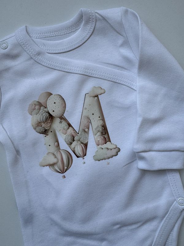 Body kopertowe biale długi rękaw inicjał M rozmiar 68