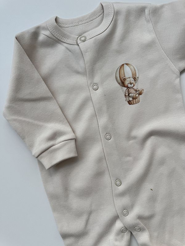 Pajac ze stópkami jasny beż miś w balonie rozmiar 62