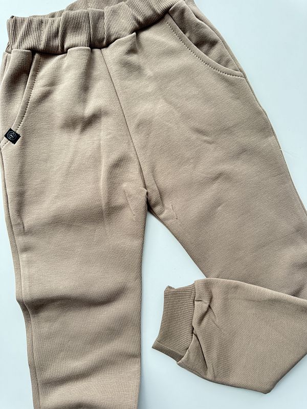 Spodnie dresowe kawowe rozmiar 110