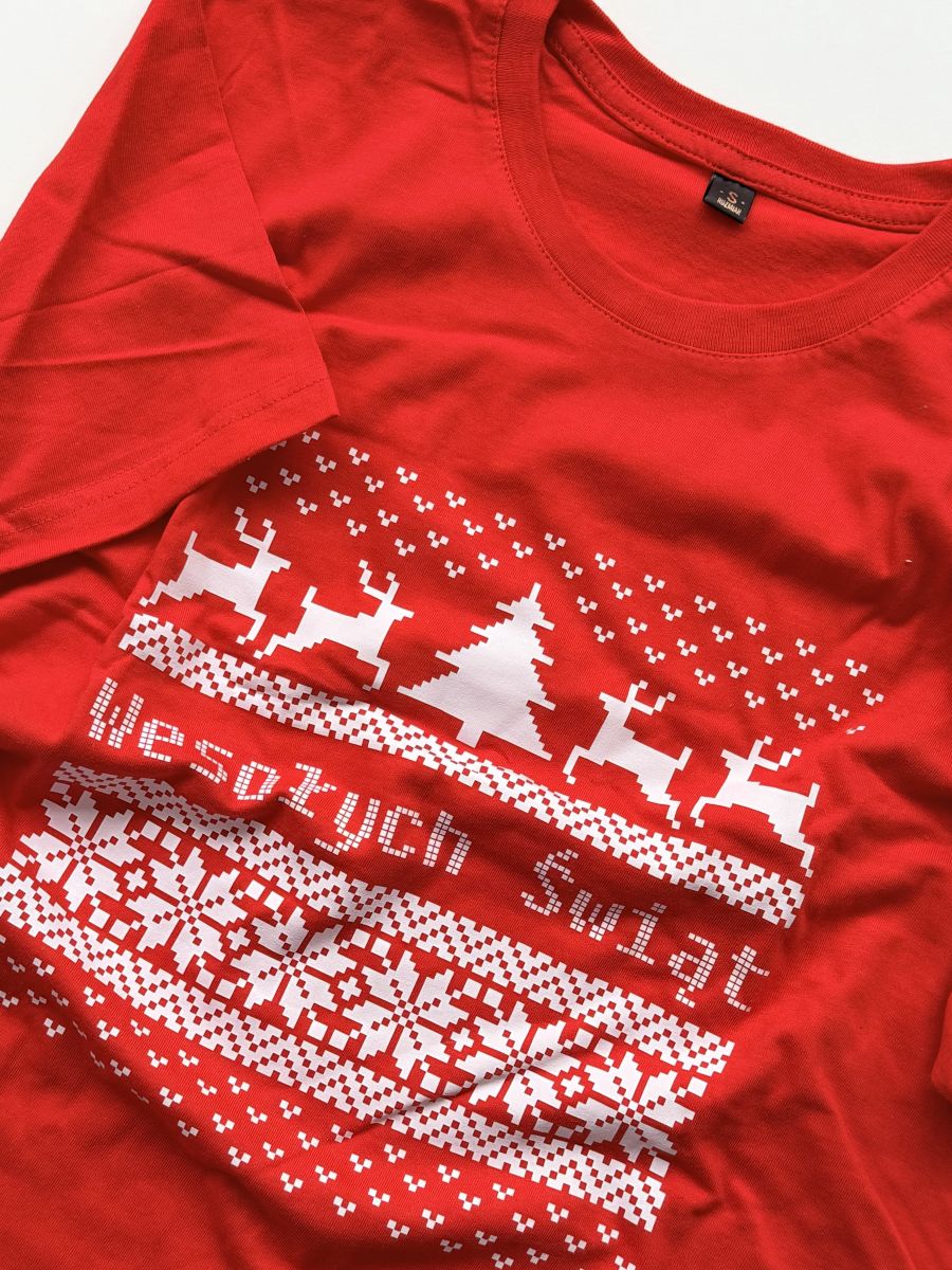 Koszulka męska czerwona z nadrukiem sweterka rozmiar S