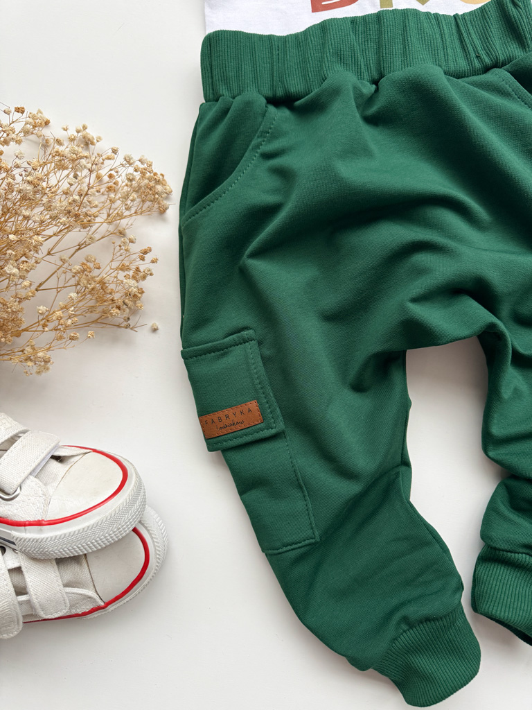 Spodnie dla chłopca typu baggy zielone