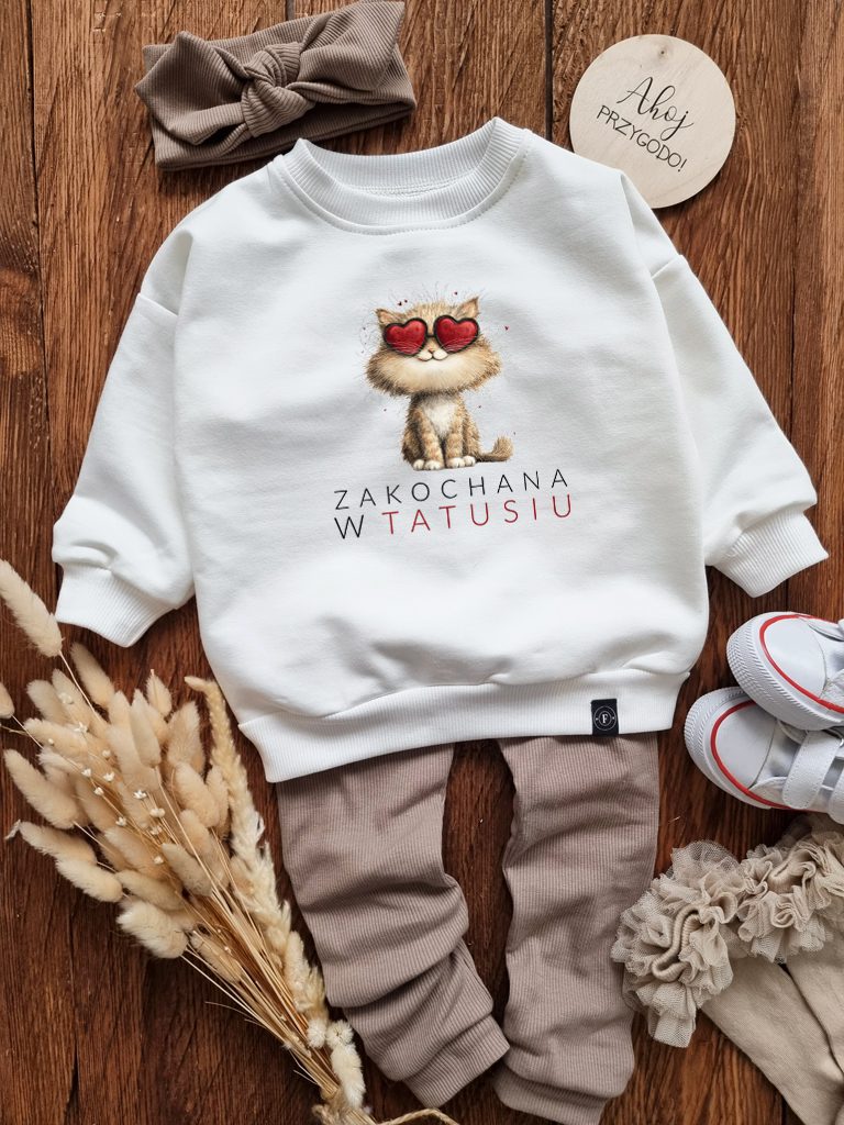 Bluza dziecięca z nadrukiem kotka zakochana w tatusiu