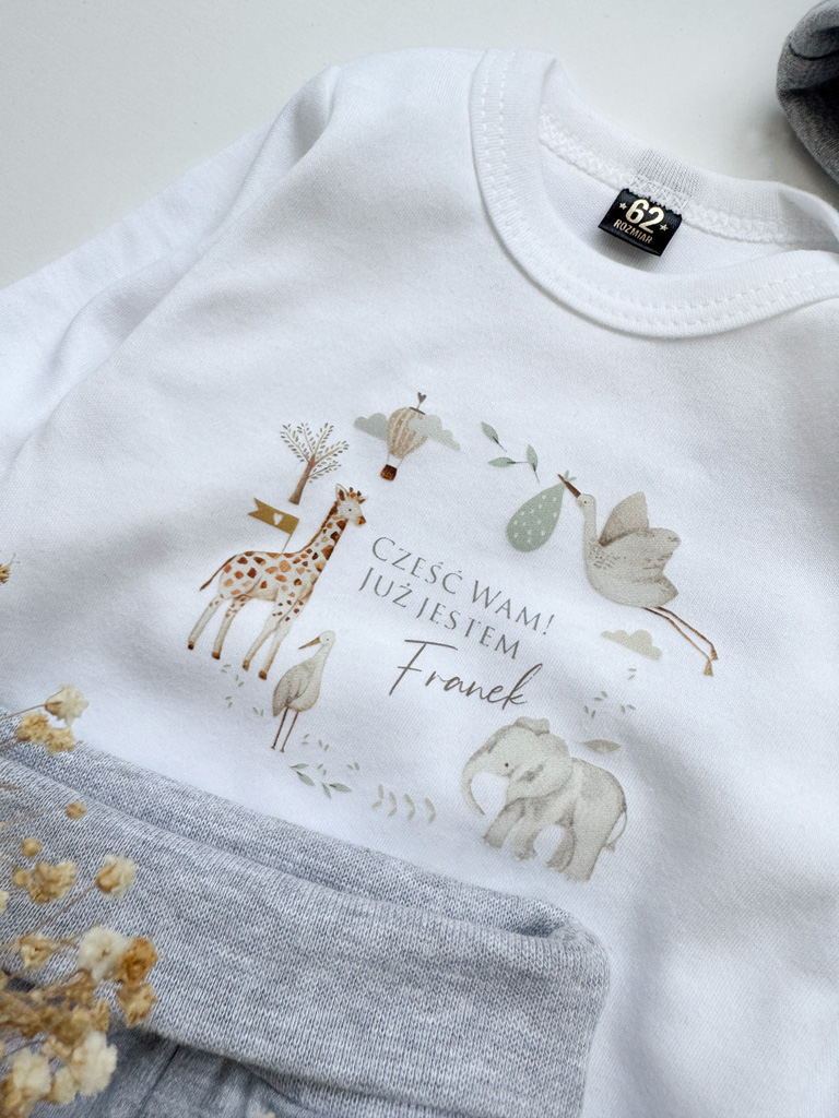 Body niemowlęce z nadrukiem wieńca ze zwierzątkami