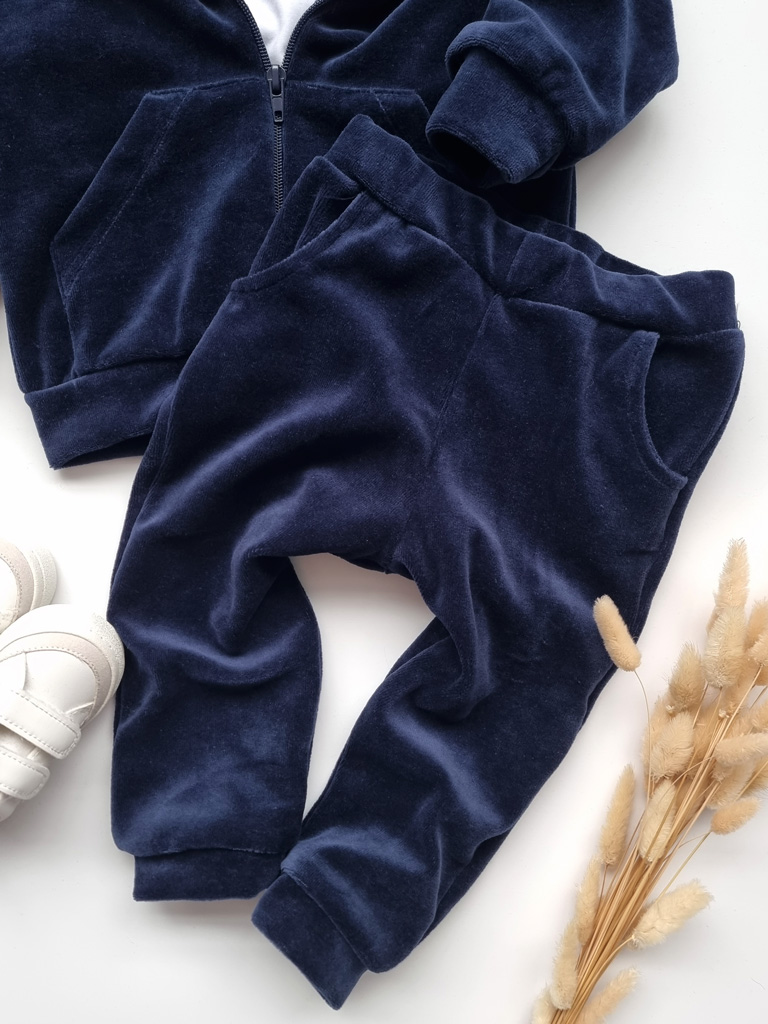 Dres welurowy dziecięcy granatowy - obrazek 4