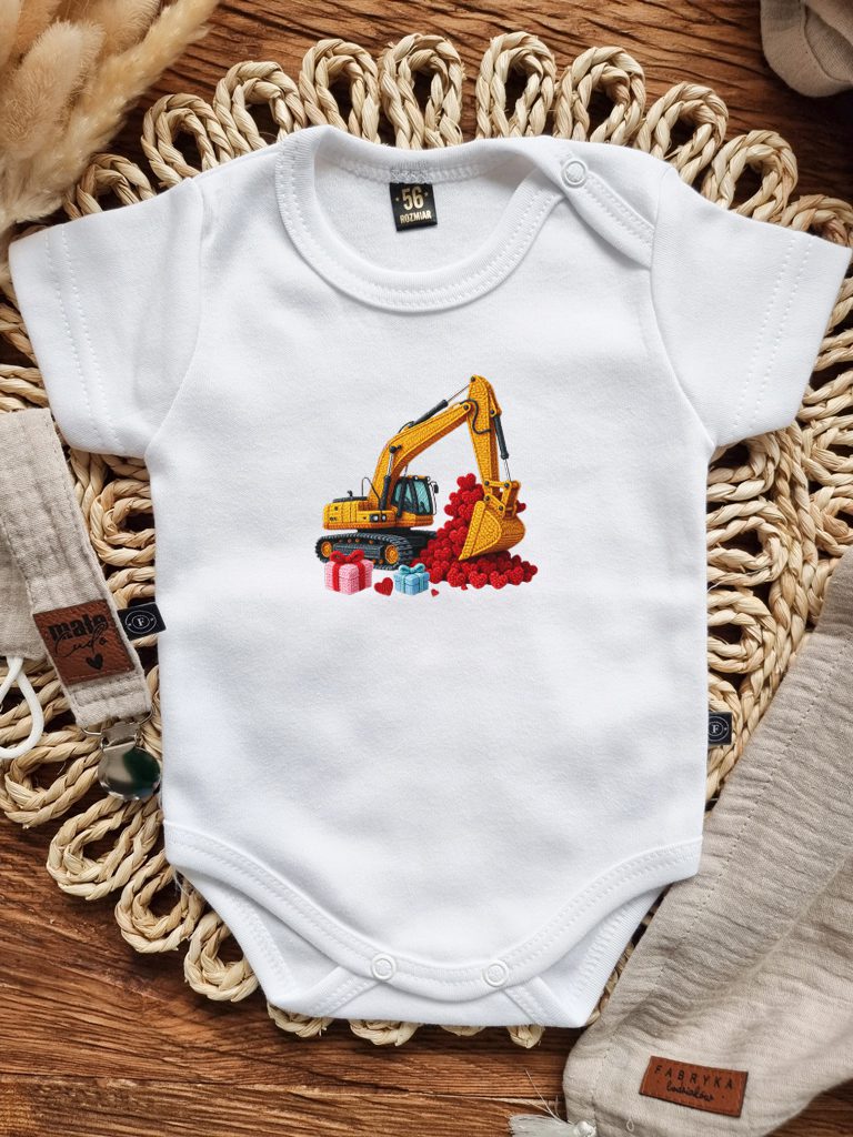 Body niemowlęce z nadrukiem koparki z serduszkami
