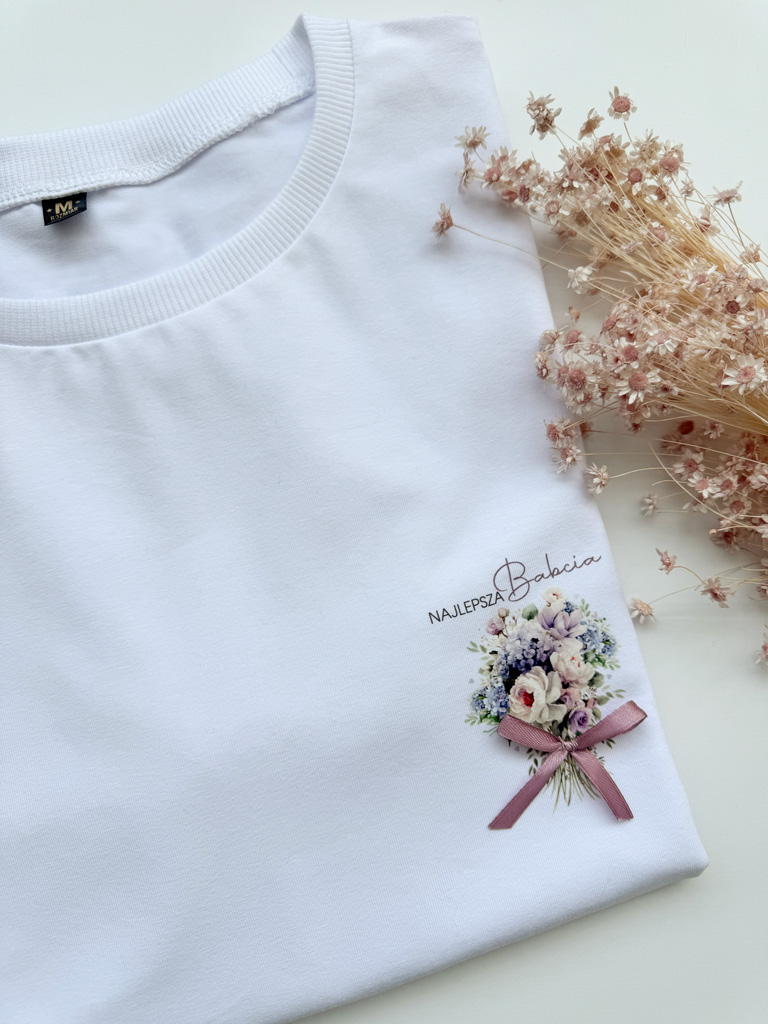Koszulka damska najlepsza babcia fioletowy bukiet ze wstążką
